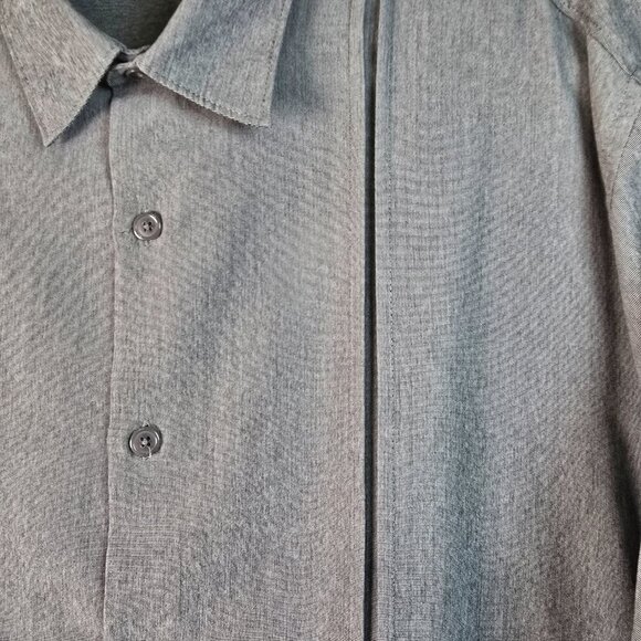 AXIST MENS SHORT SLEEVE BUTTON DOWN DARK GRAY SIZE XL FRONT PLEAT DETAIL - Picture 7 of 8
